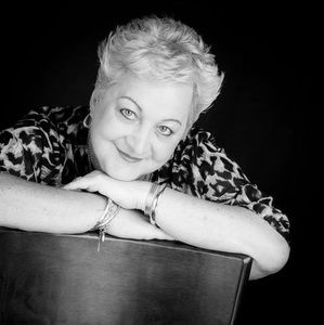 Meet your Posher, Deborah